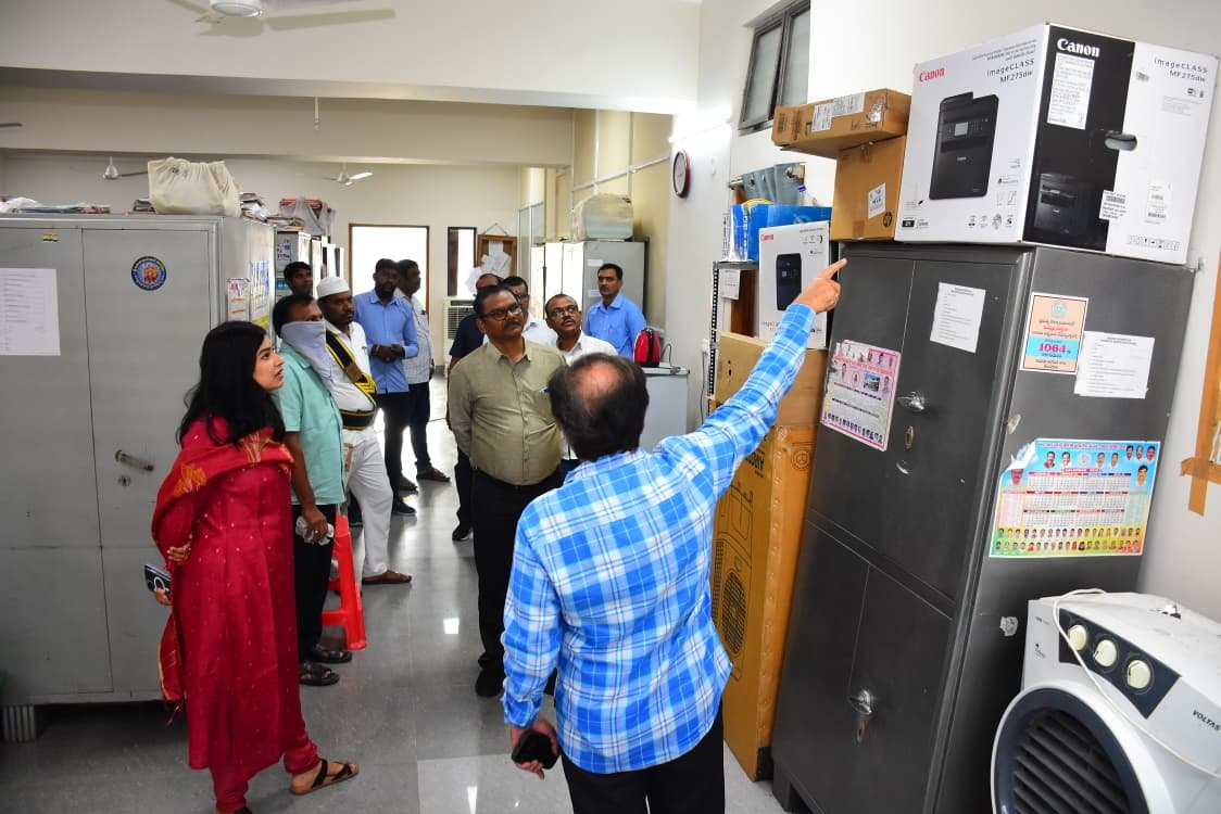 రాజన్న సిరిసిల్ల, మార్చి -10ప్రతి కార్యాలయం పరిశుభ్రంగా ఉండాలి  రికార్డులు, ఫైళ్లు నిబంధనల ప్రకారం భద్రపరచాలి  కలెక్టర్ గరిమ అగ్రవాల్